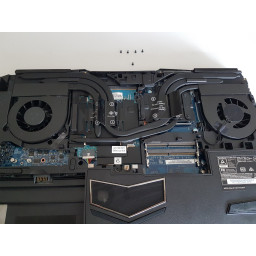 P775DM3 Доступ к основным компонентам